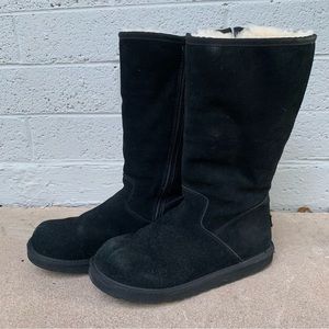 UGG // Alber Boot - Size 6